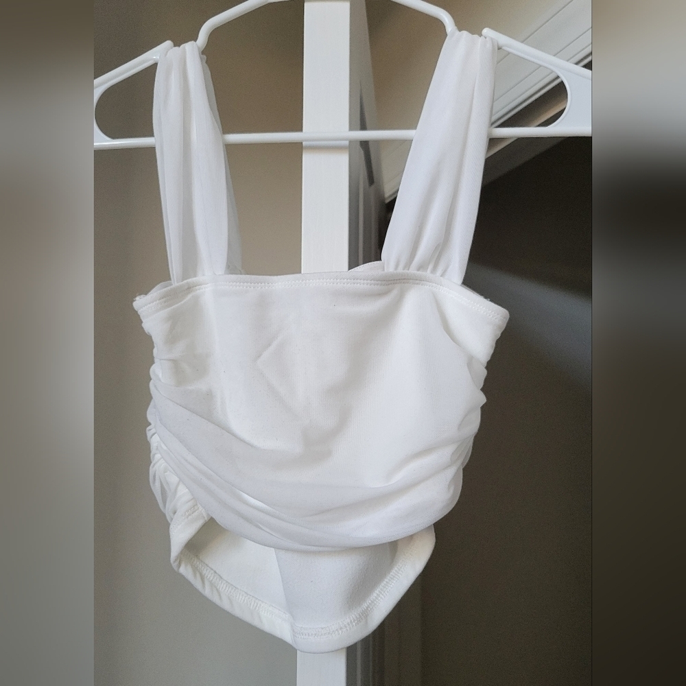 White sleeveless tank top white - Picture 3 of 4